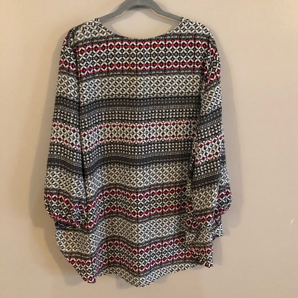 $5❤️Bundled Cato Blouse - Picture 5 of 5